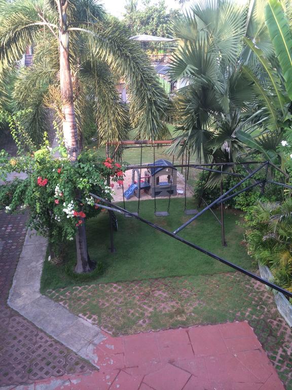 Mactan Breeze - Airport Bed And Breakfast Lapu-Lapu City Bagian luar foto