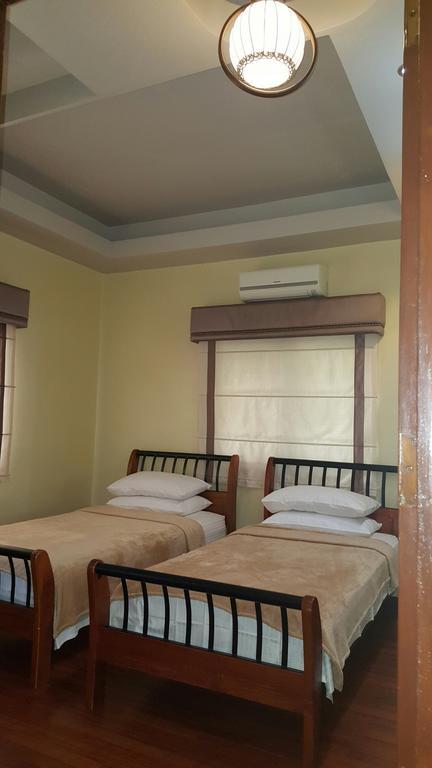 Mactan Breeze - Airport Bed And Breakfast Lapu-Lapu City Bagian luar foto