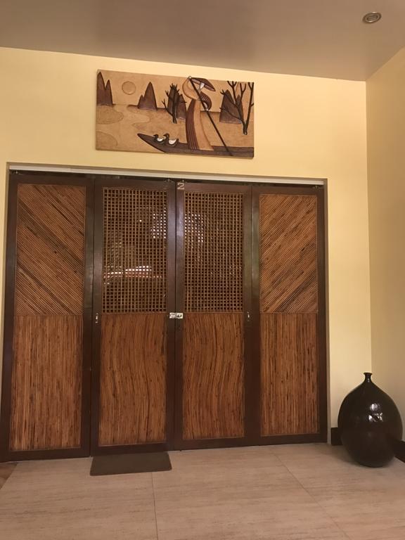 Mactan Breeze - Airport Bed And Breakfast Lapu-Lapu City Bagian luar foto